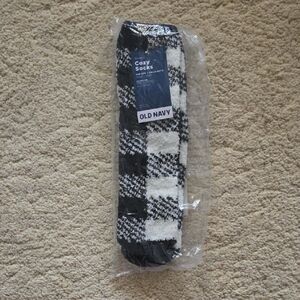 Old Navy Plaid Black and White Socks